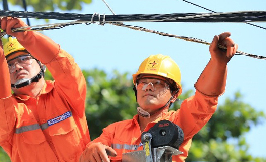 EVNHCMC chú trọng công tác an toàn điện cho khách hàng